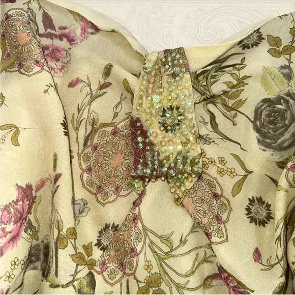 Sheer layered Floral Camisole with beaded details - Picture 3 of 6